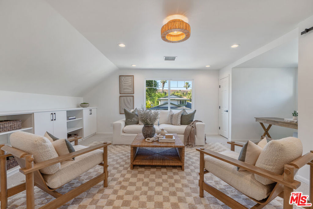 27062 Helmond Drive