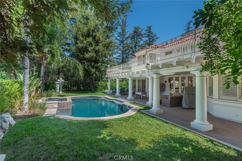 5267 Newcastle Lane