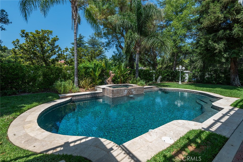 5267 Newcastle Lane