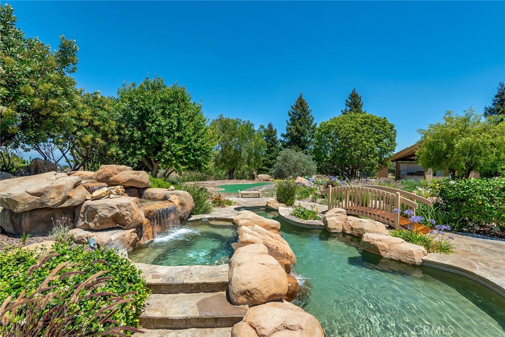25411 Colette Way