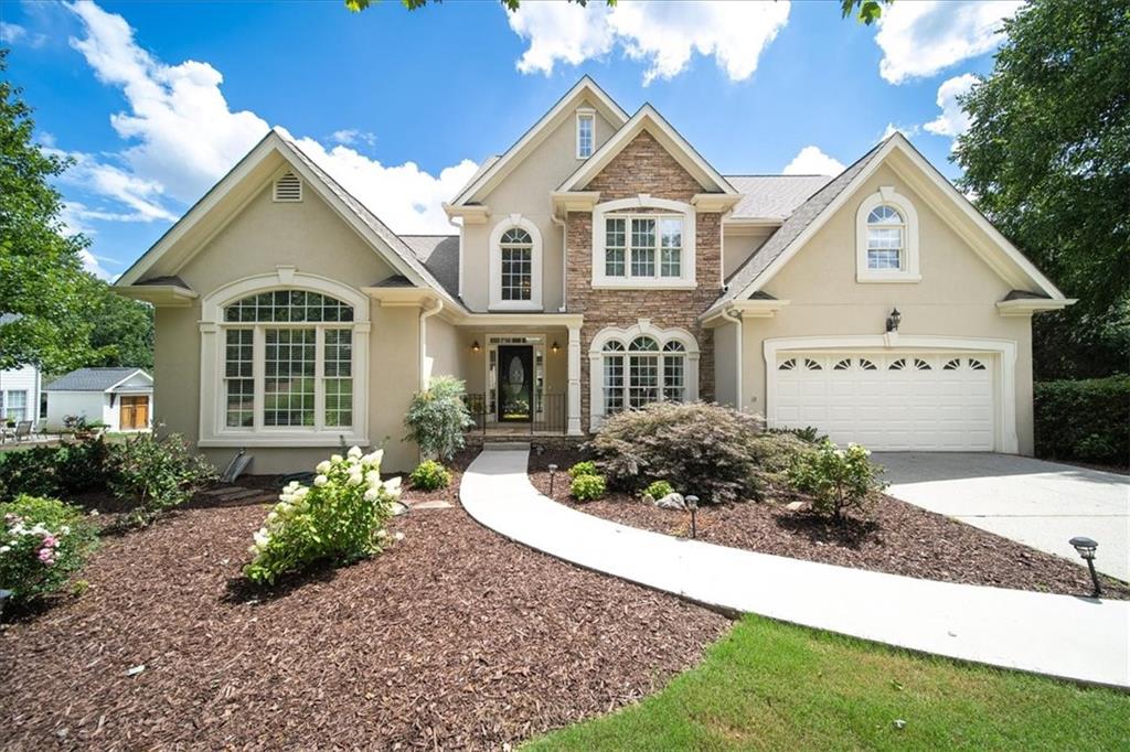 3405 Bridle Ridge Drive