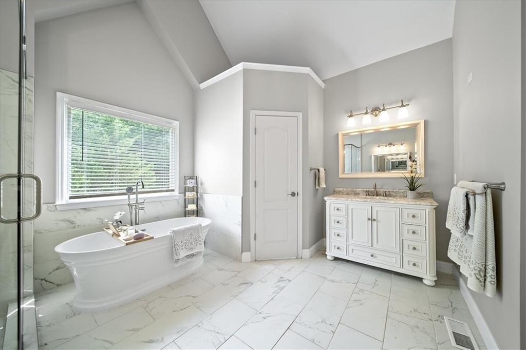 3405 Bridle Ridge Drive