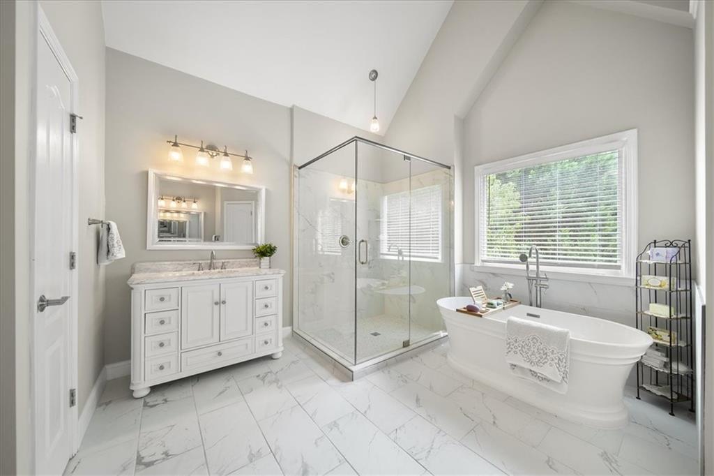 3405 Bridle Ridge Drive