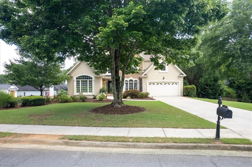3405 Bridle Ridge Drive