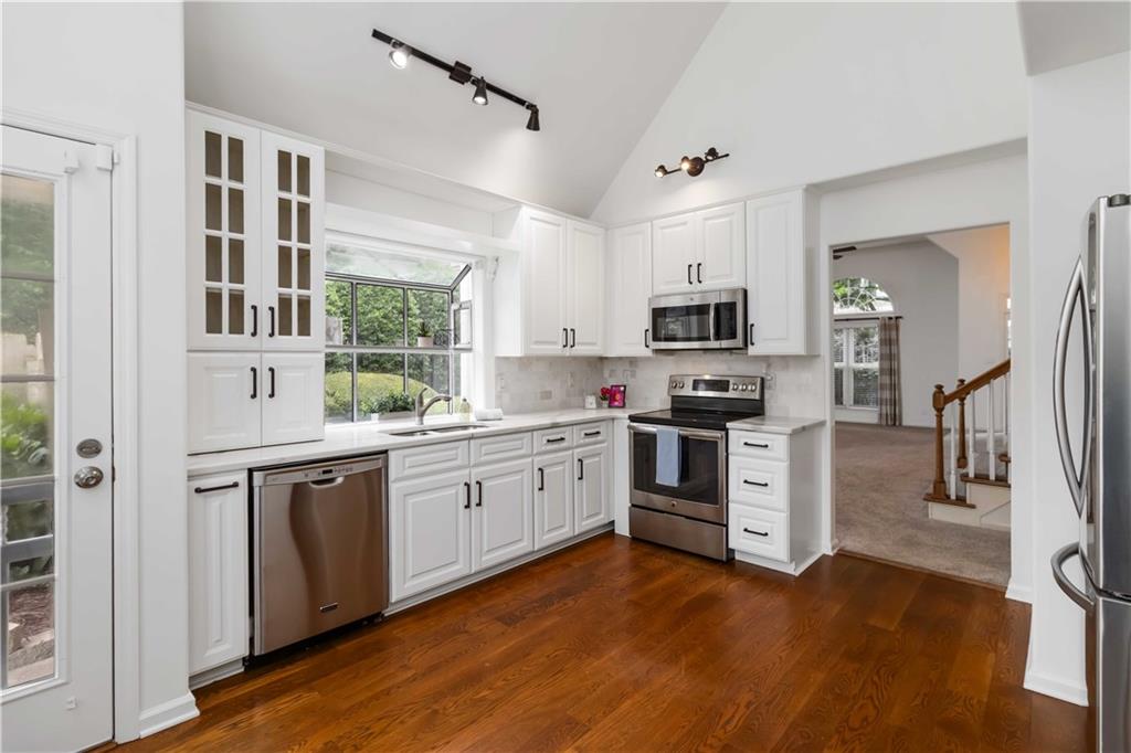 215 Ridge Point Court