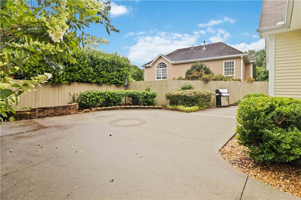 215 Ridge Point Court