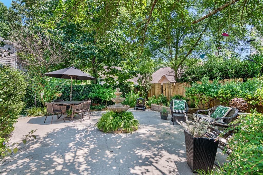 215 Ridge Point Court
