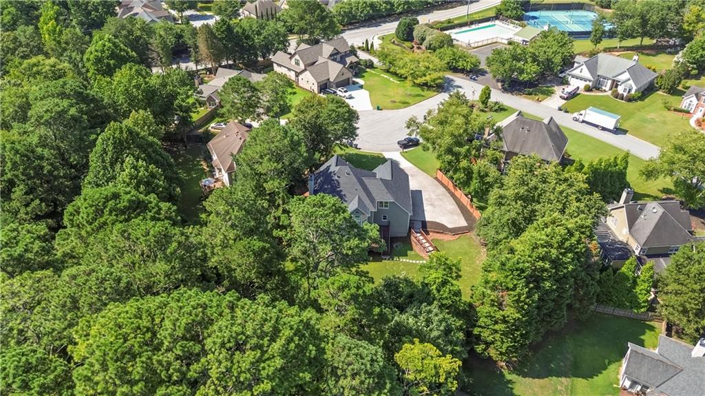 620 Reeves Hill Point