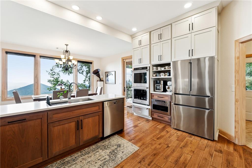 140 Sunset Cliff Drive