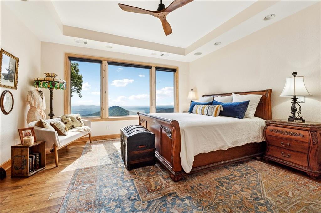 140 Sunset Cliff Drive
