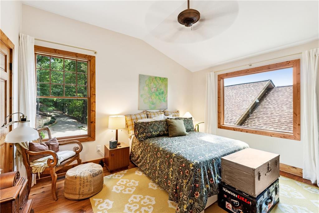 140 Sunset Cliff Drive