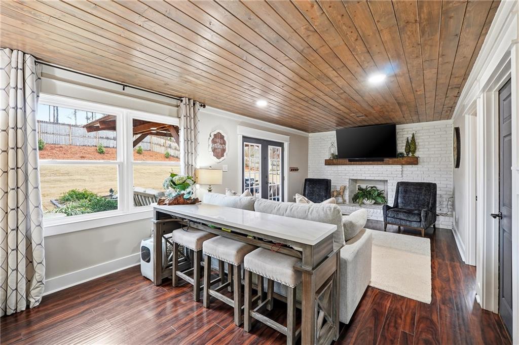 2871 Fontainebleau Drive