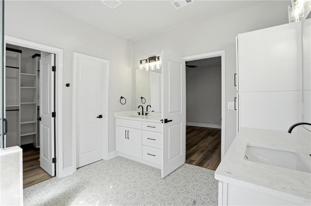 2919 Heritage Oaks Circle