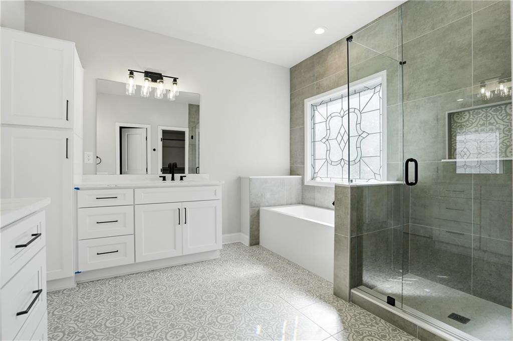 2919 Heritage Oaks Circle