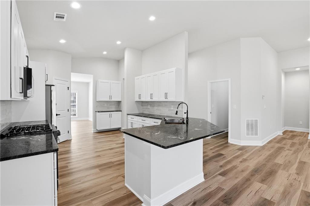 2919 Heritage Oaks Circle