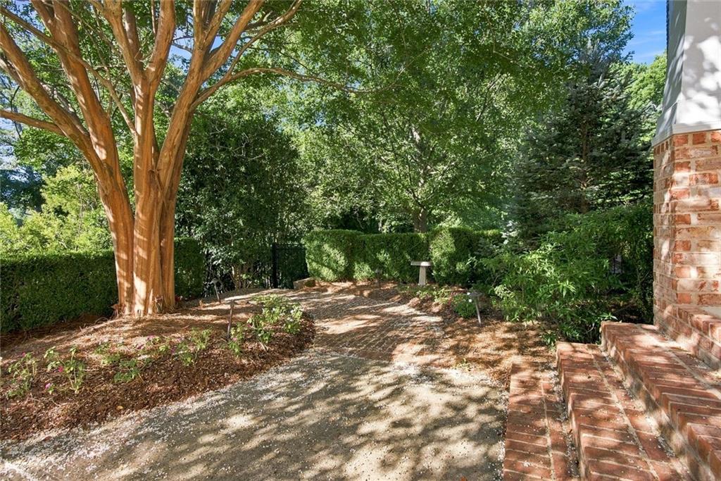 390 Chaffin Road