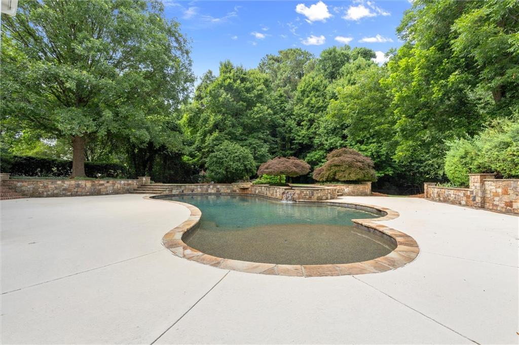 390 Chaffin Road