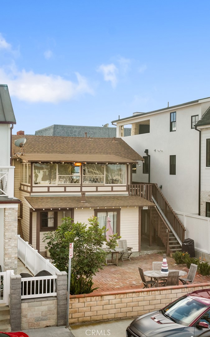 713 W Balboa Boulevard