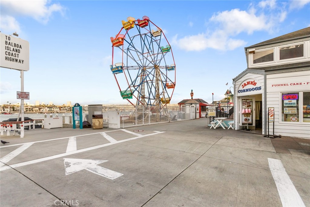 713 W Balboa Boulevard