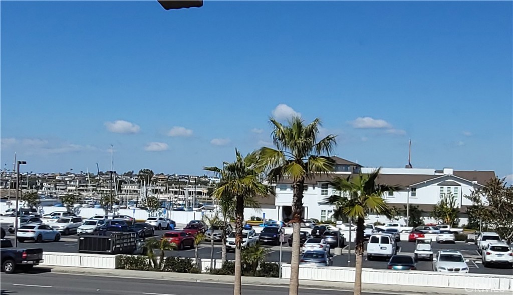 713 W Balboa Boulevard