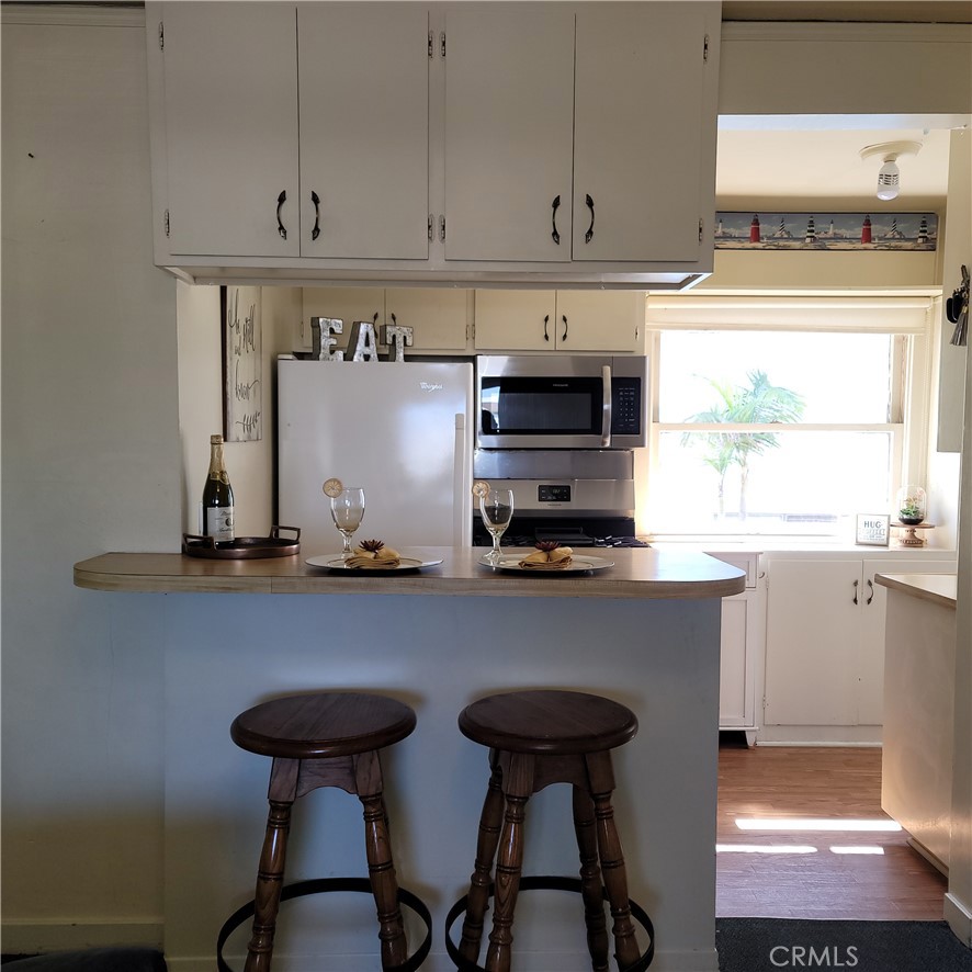 713 W Balboa Boulevard