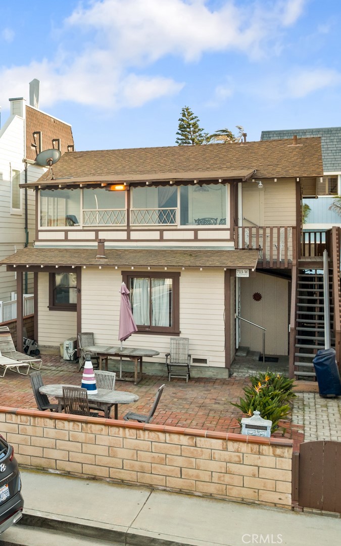 713 W Balboa Boulevard