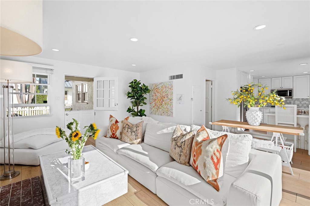 427 Belvue Lane