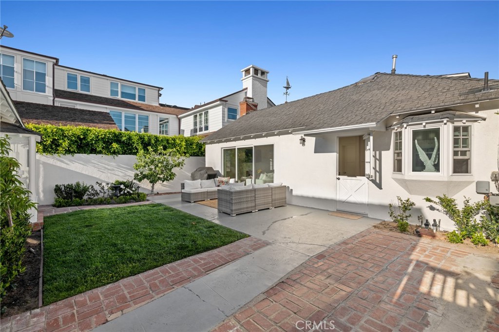 427 Belvue Lane