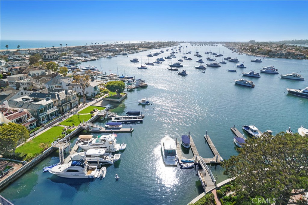22 Bay Island