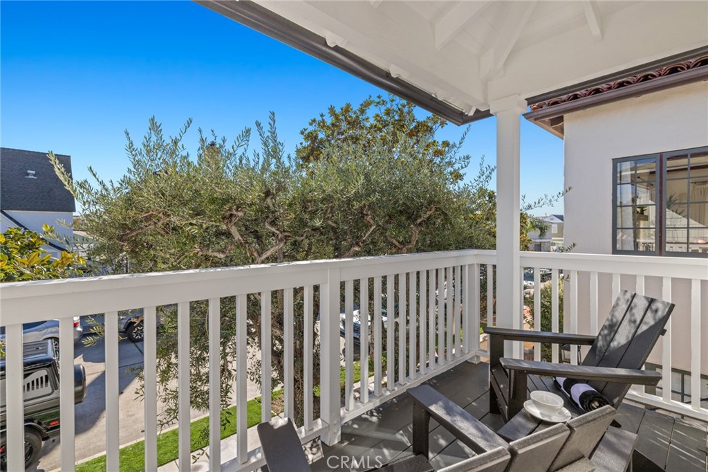 2146 Miramar Drive