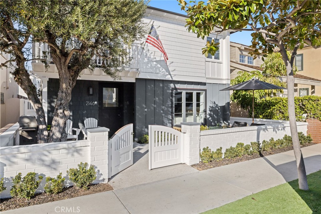2146 Miramar Drive