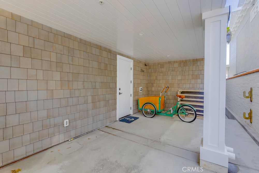 1733 Miramar Drive