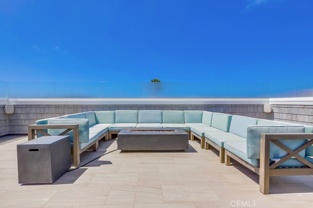1733 Miramar Drive