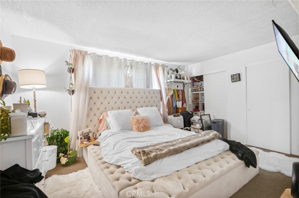4908 Seashore Drive