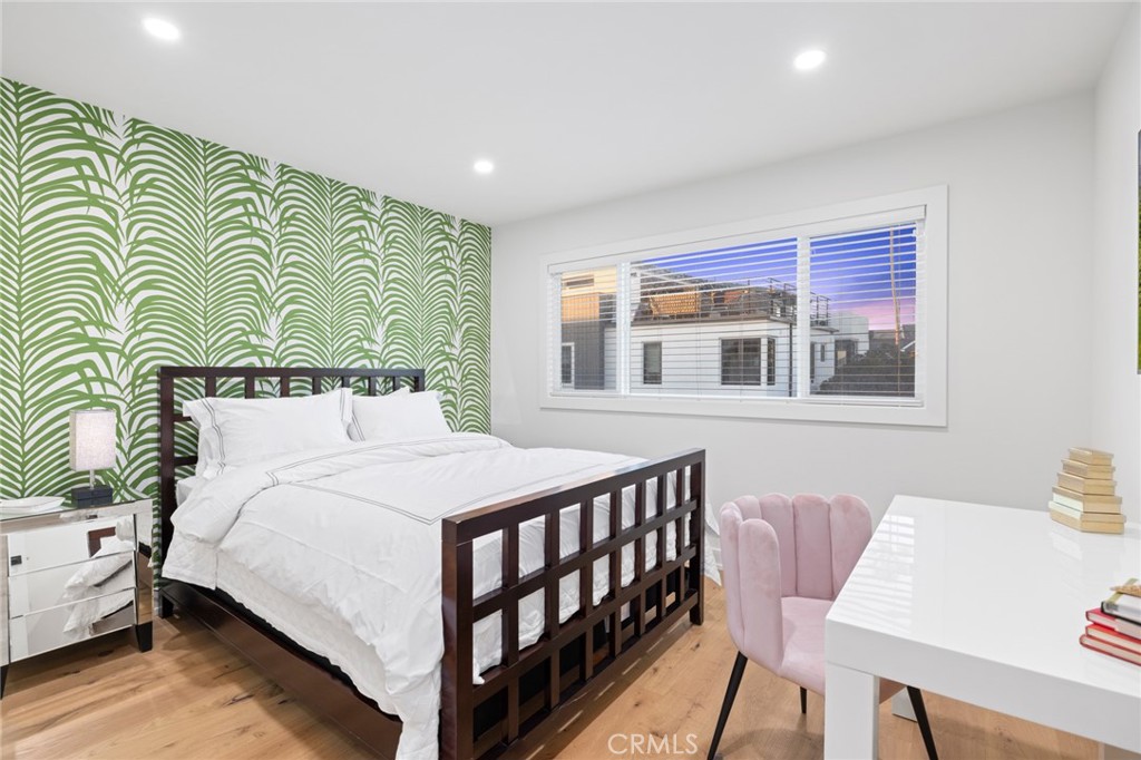 2146 Miramar Drive