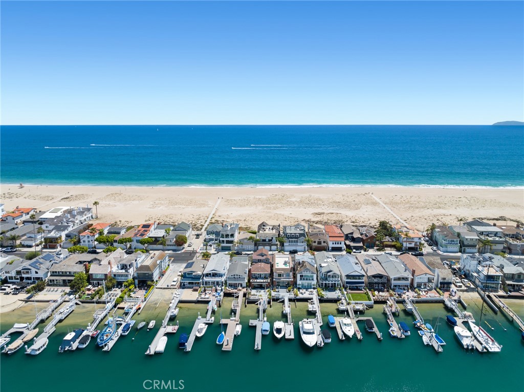 1217 E Balboa Boulevard