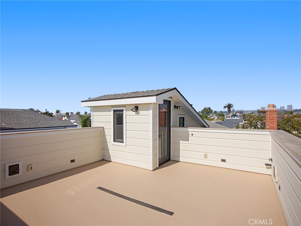 1577 Miramar Drive