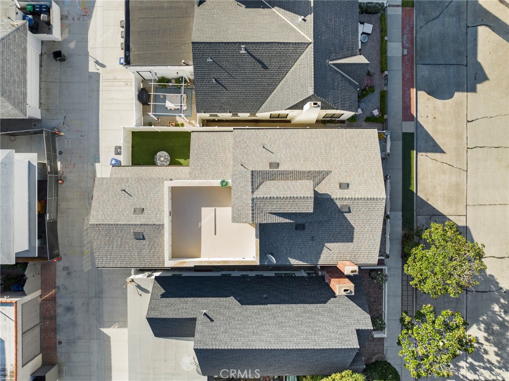 1577 Miramar Drive