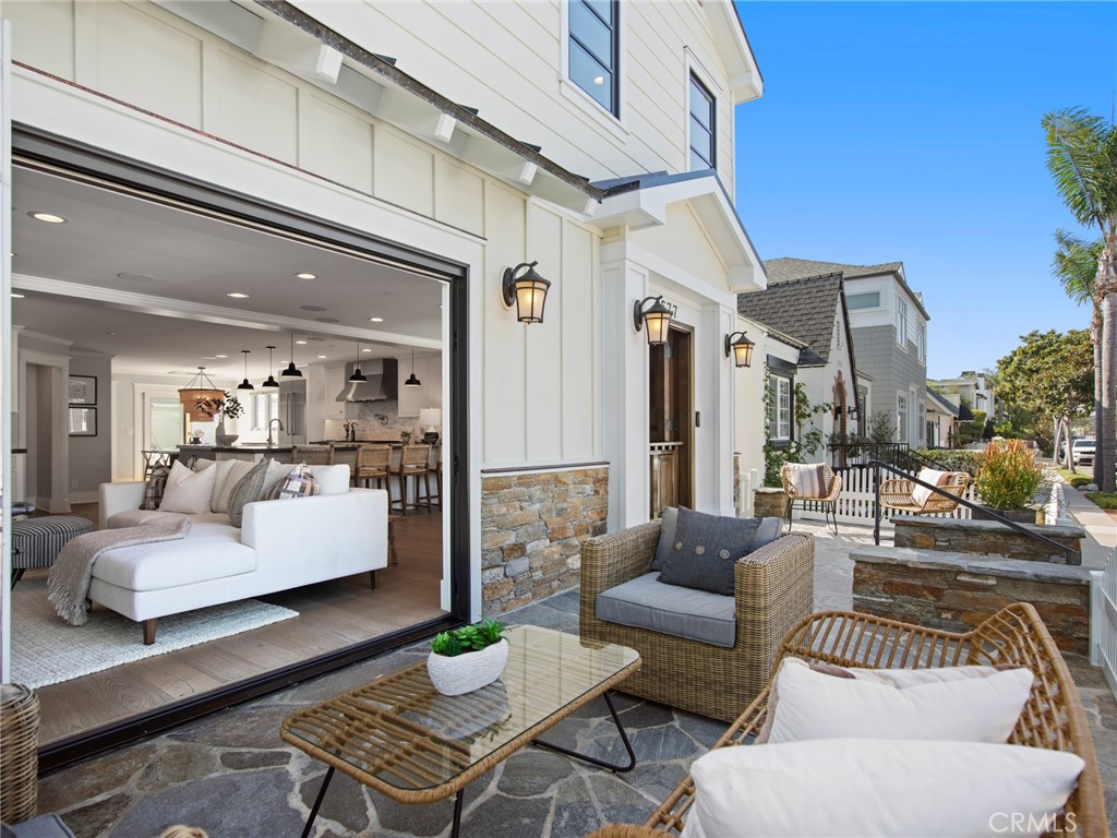 1577 Miramar Drive