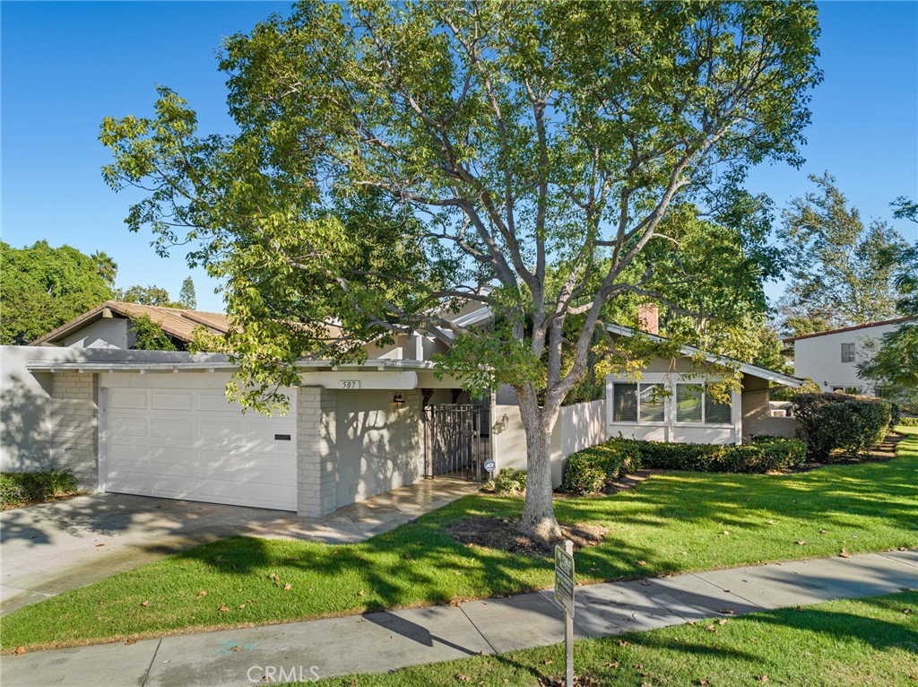 507 Avenida Lorenzo
