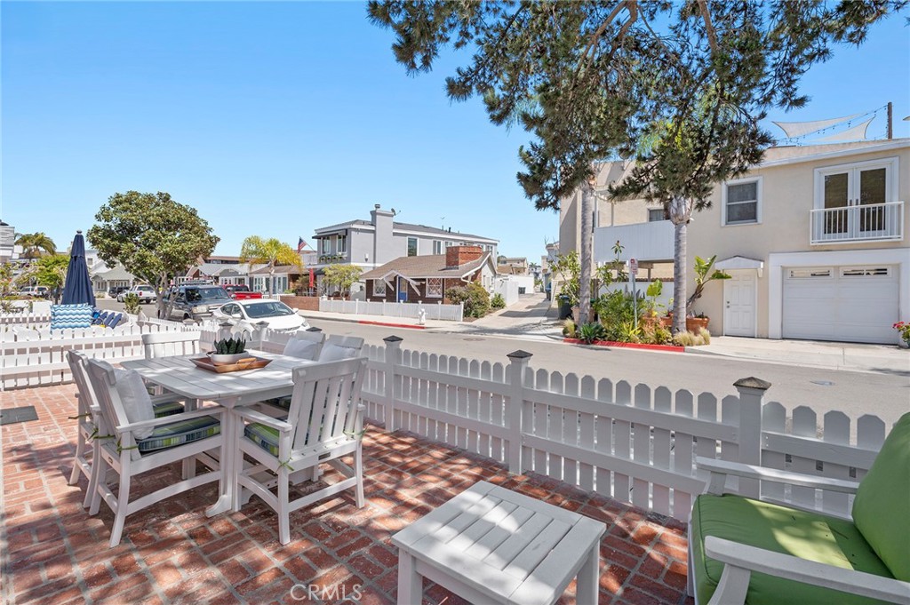309 Lindo Avenue