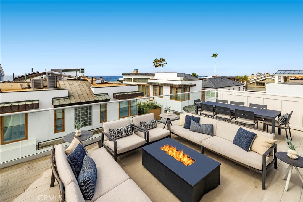 1515 E Ocean Boulevard