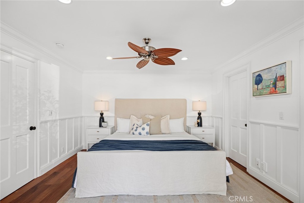 1701 E Balboa Boulevard