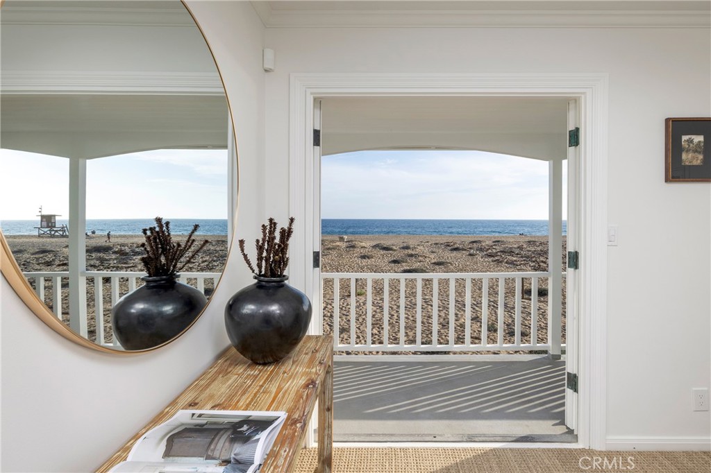 1516 E Ocean Front