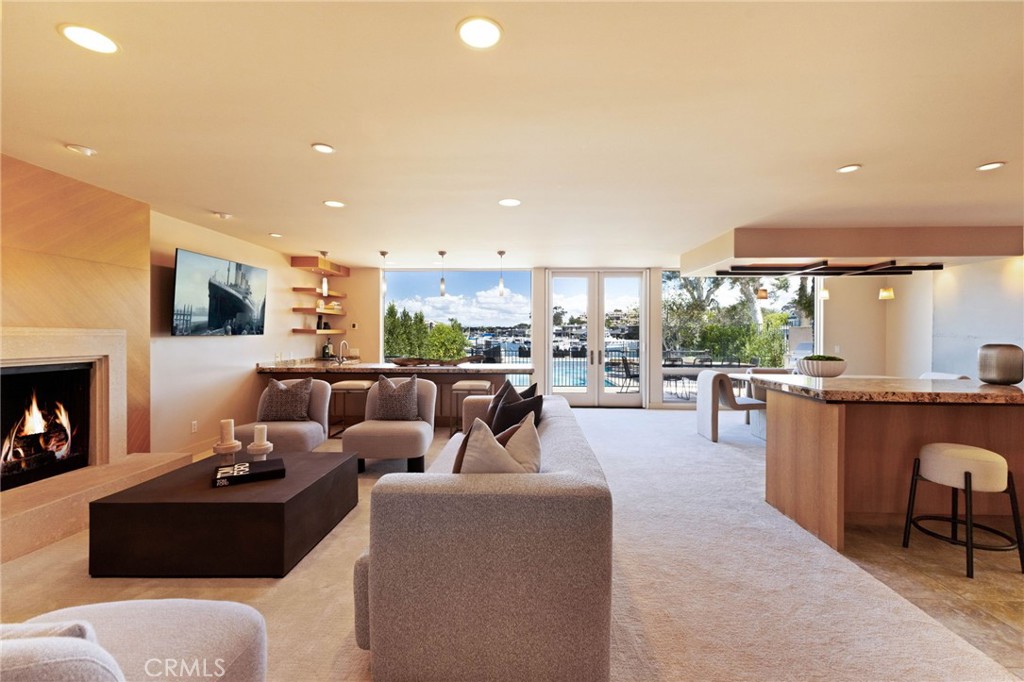 12 Harbor Island