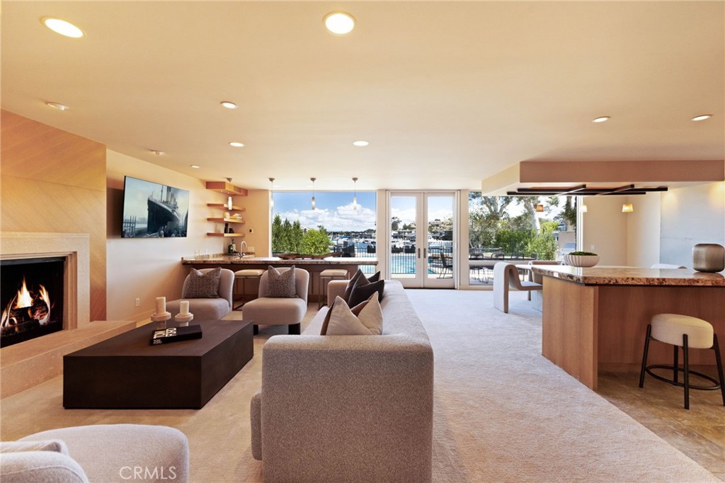 12 Harbor Island