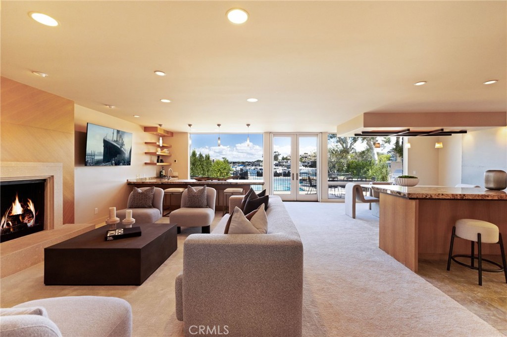 12 Harbor Island
