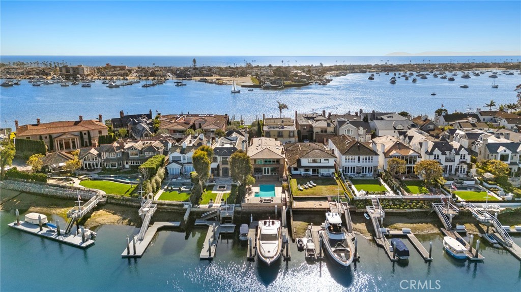 12 Harbor Island