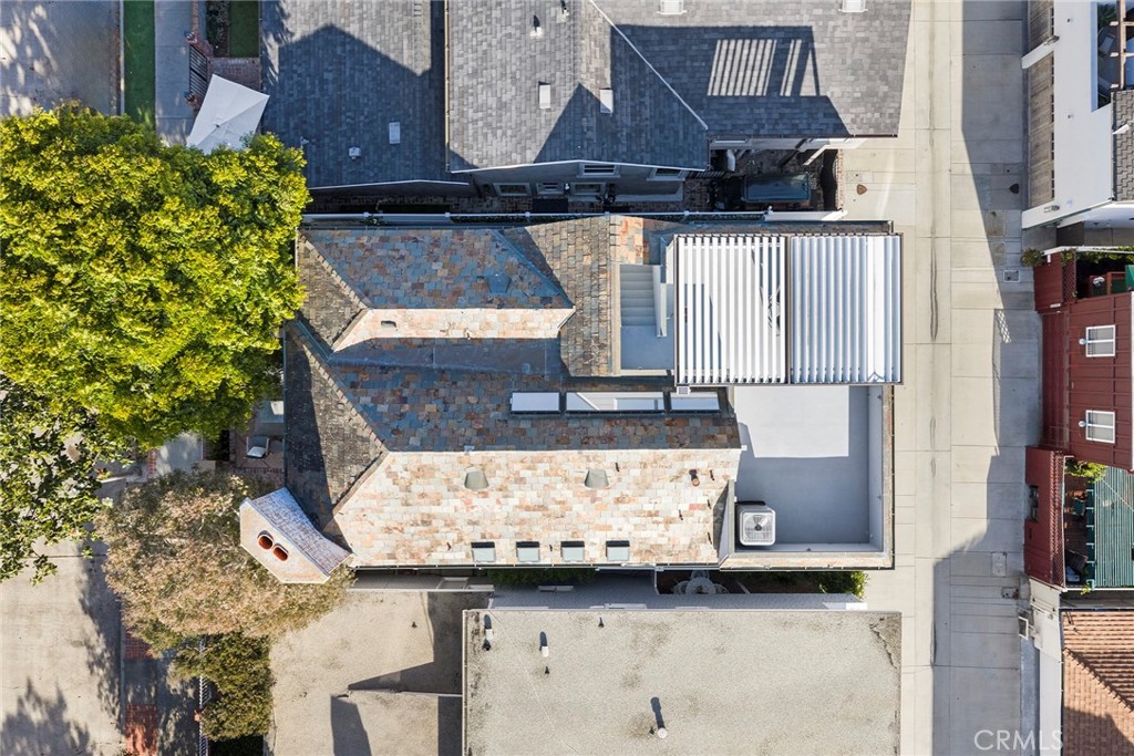 2117 Miramar Drive