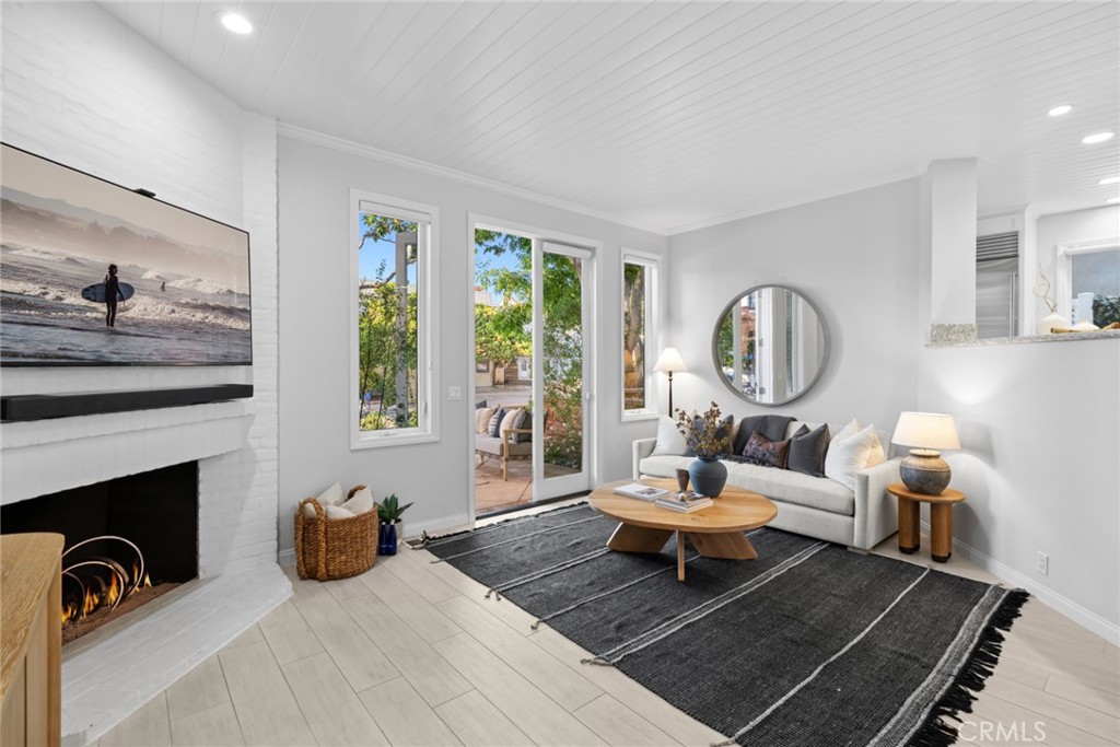2117 Miramar Drive